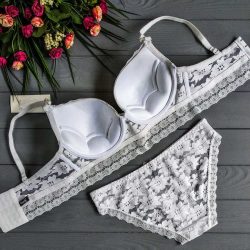 Weiyesi 8196 C Белый - комплект нижнего белья